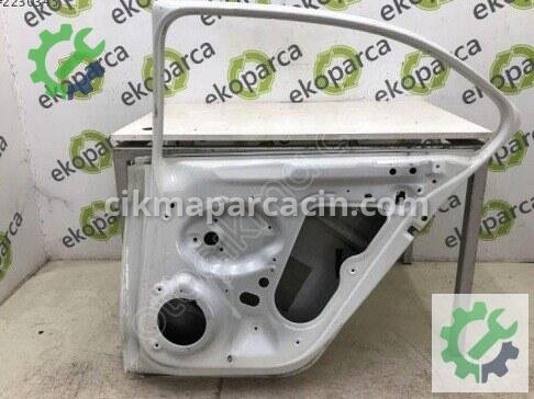Volkswagen Jetta Sağ Arka Kapı 5C6833056 çıkma parça