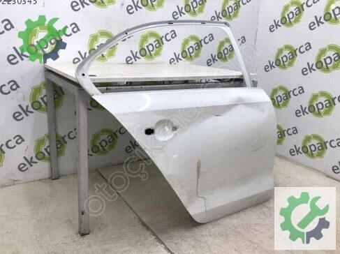 Volkswagen Jetta Sağ Arka Kapı 5C6833056 çıkma parça