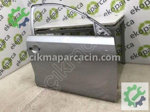 Volkswagen Jetta Sağ Ön Kapı 5C6831056 çıkma parça