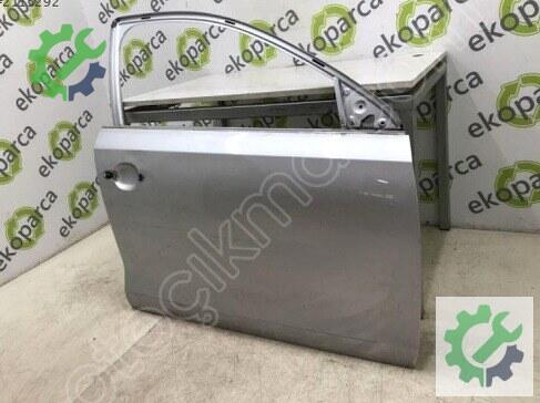 Volkswagen Jetta Sağ Ön Kapı 5C6831056 çıkma parça