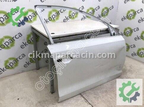 Volkswagen Jetta Sağ Ön Kapı 5C6831056 çıkma parça
