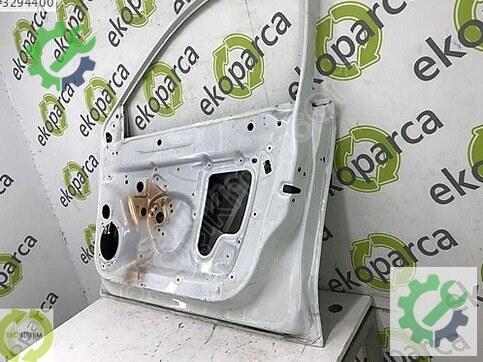 Volkswagen Jetta Sağ Ön Kapı 5C6831056 çıkma parça