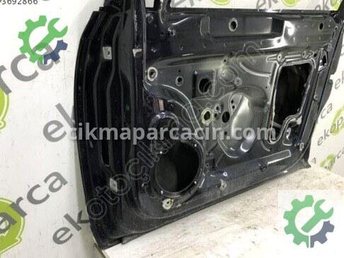 Volkswagen Jetta Sağ Ön Kapı 5C6831056 çıkma parça
