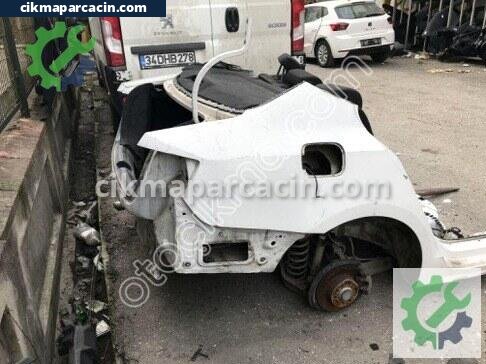 Volkswagen Jetta Sağ Arka Çamurluk çıkma parça