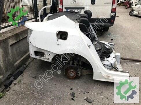 Volkswagen Jetta Sağ Arka Çamurluk 5C6809844 çıkma parça