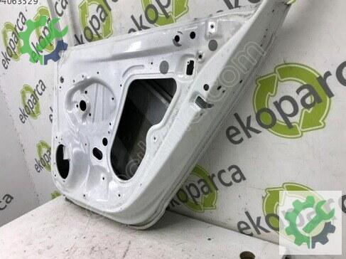 Volkswagen Jetta Sağ Arka Kapı 5C6833056 çıkma parça