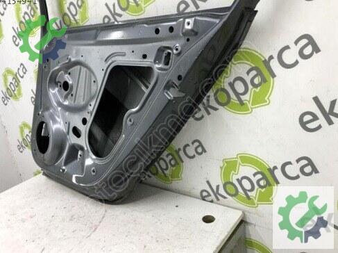 Volkswagen Jetta Sağ Arka Kapı 5C6833056 çıkma parça
