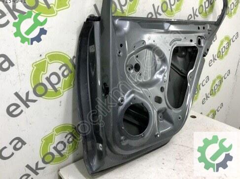 Volkswagen Jetta Sağ Arka Kapı 5C6833056 çıkma parça