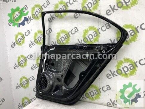 Volkswagen Jetta Sağ Arka Kapı 5C6833056 çıkma parça