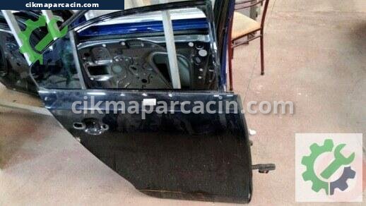 Volkswagen Jetta Sağ Arka Kapı çıkma parça