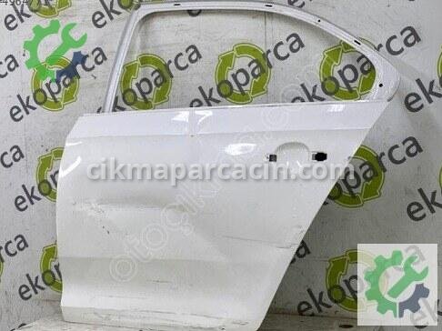 Volkswagen Jetta Sol Arka Kapı 5C6833055 çıkma parça