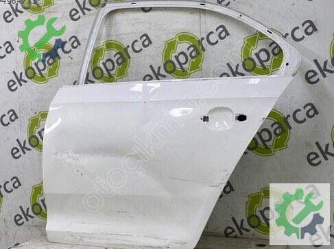 Volkswagen Jetta Sol Arka Kapı 5C6833055 çıkma parça