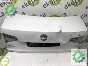 VOLKSWAGEN JETTA 2015 2017 BAGAJ KAPAĞI 5C6827025C