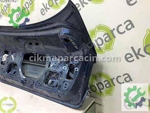 Volkswagen Jetta Bagaj Kapağı 5C6827025C çıkma parça