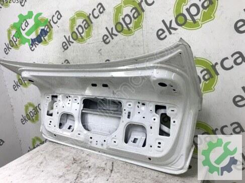 Volkswagen Jetta Bagaj Kapağı 5C6827025C çıkma parça
