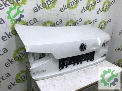 Volkswagen Jetta Bagaj Kapağı 5C6827025C çıkma parça