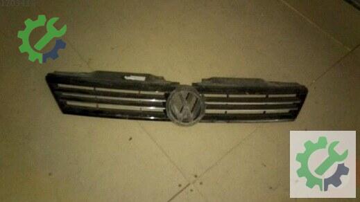 Volkswagen Jetta Ön Panjur çıkma parça