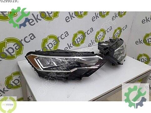 Volkswagen Jetta Sağ Ön Far 17A941036A çıkma parça