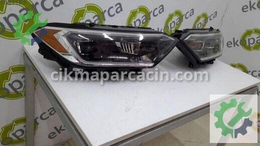 Volkswagen Jetta Sağ Ön Far 17A941036C çıkma parça