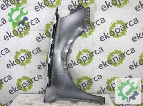 Volkswagen Passat Sol Ön Çamurluk 3C0821021 çıkma parça