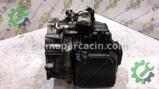 Volkswagen Passat Şanzıman Komple 02E301103 çıkma parça