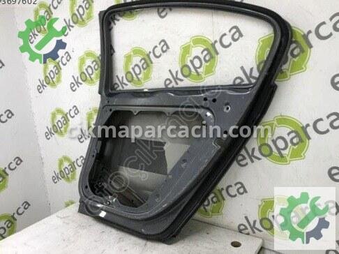 Volkswagen Passat Sağ Arka Kapı 3C5833056 çıkma parça
