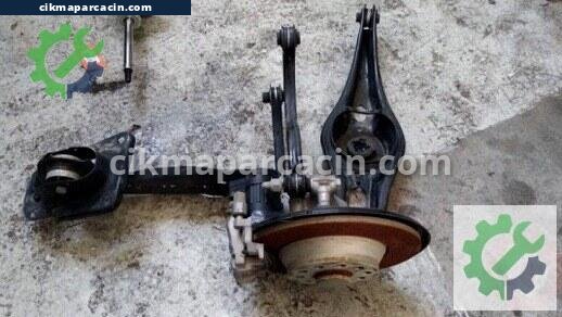 Volkswagen Passat Salıncak (Alt Tabla) çıkma parça