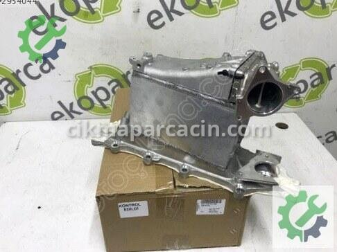 Volkswagen Passat Emme Manifoldu 04L129711AB çıkma parça