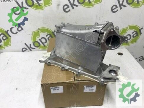 Volkswagen Passat Emme Manifoldu 04L129711AB çıkma parça