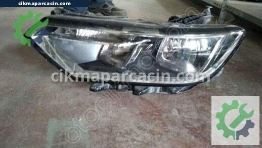 Volkswagen Passat Sol Ön Far çıkma parça
