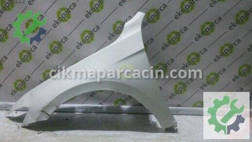 Volkswagen Passat Sol Ön Çamurluk 3G0821021 çıkma parça