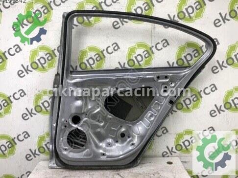 Volkswagen Passat Sağ Arka Kapı 3G5833056 çıkma parça