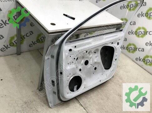 Volkswagen Passat Sağ Ön Kapı 3G0831056 çıkma parça