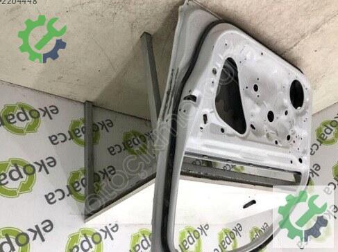 Volkswagen Passat Sağ Ön Kapı 3G0831056 çıkma parça