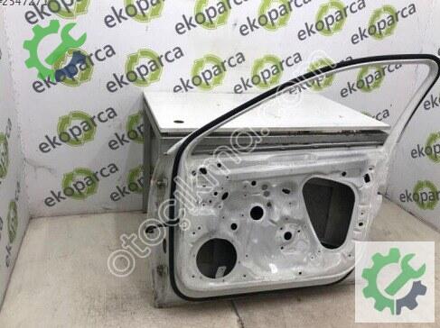 Volkswagen Passat Sağ Ön Kapı 3G0831056 çıkma parça