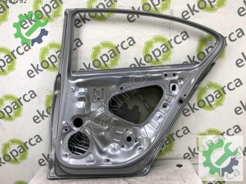 Volkswagen Passat Sağ Arka Kapı 3G5833056 çıkma parça