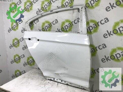 Volkswagen Passat Sağ Arka Kapı 3G5833056 çıkma parça