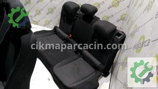 Volkswagen Passat Koltuk 5Q4881106 çıkma parça