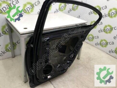 Volkswagen Passat Sağ Arka Kapı 3G5833056 çıkma parça