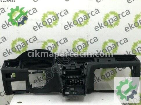Volkswagen Passat Torpido 3G1857003 çıkma parça