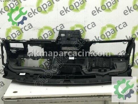 Volkswagen Passat Torpido 3G1857003 çıkma parça