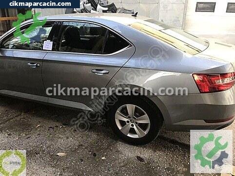 Volkswagen Passat Arka Travers çıkma parça