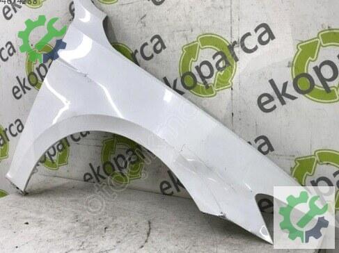 Volkswagen Passat Sağ Ön Çamurluk 3G0821022 çıkma parça
