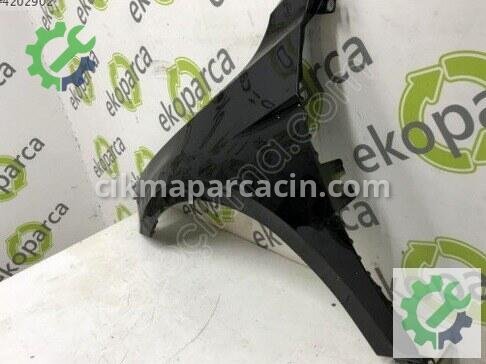 Volkswagen Passat Sol Ön Çamurluk 3G0821021 çıkma parça