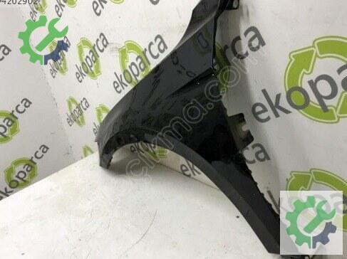 Volkswagen Passat Sol Ön Çamurluk 3G0821021 çıkma parça