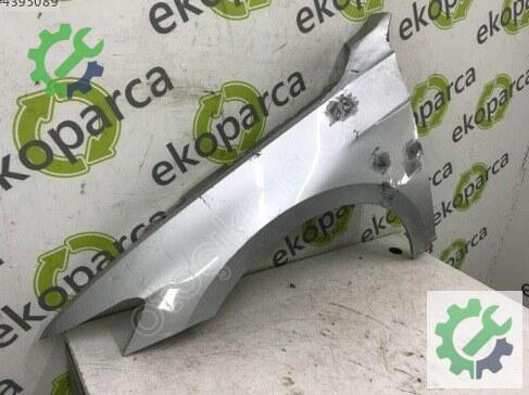Volkswagen Passat Sol Ön Çamurluk 3G0821021 çıkma parça