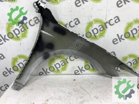 Volkswagen Passat Sol Ön Çamurluk 3G0821021 çıkma parça