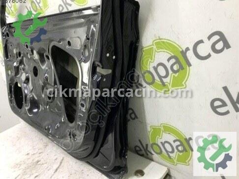 Volkswagen Passat Sağ Ön Kapı 3G0831056 çıkma parça