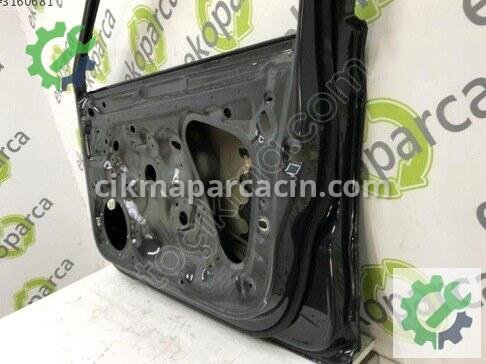 Volkswagen Passat Sağ Ön Kapı 3G0831056 çıkma parça