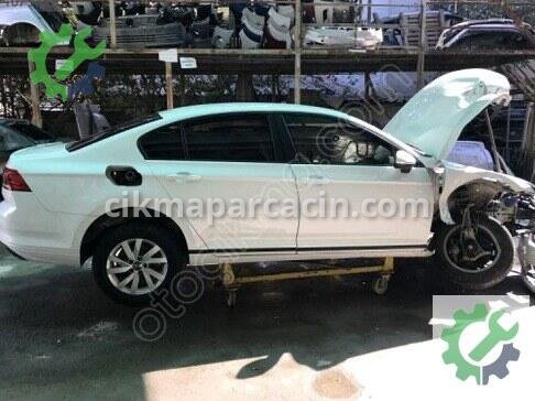 Volkswagen Passat Koltuk 5Q4881105Q çıkma parça